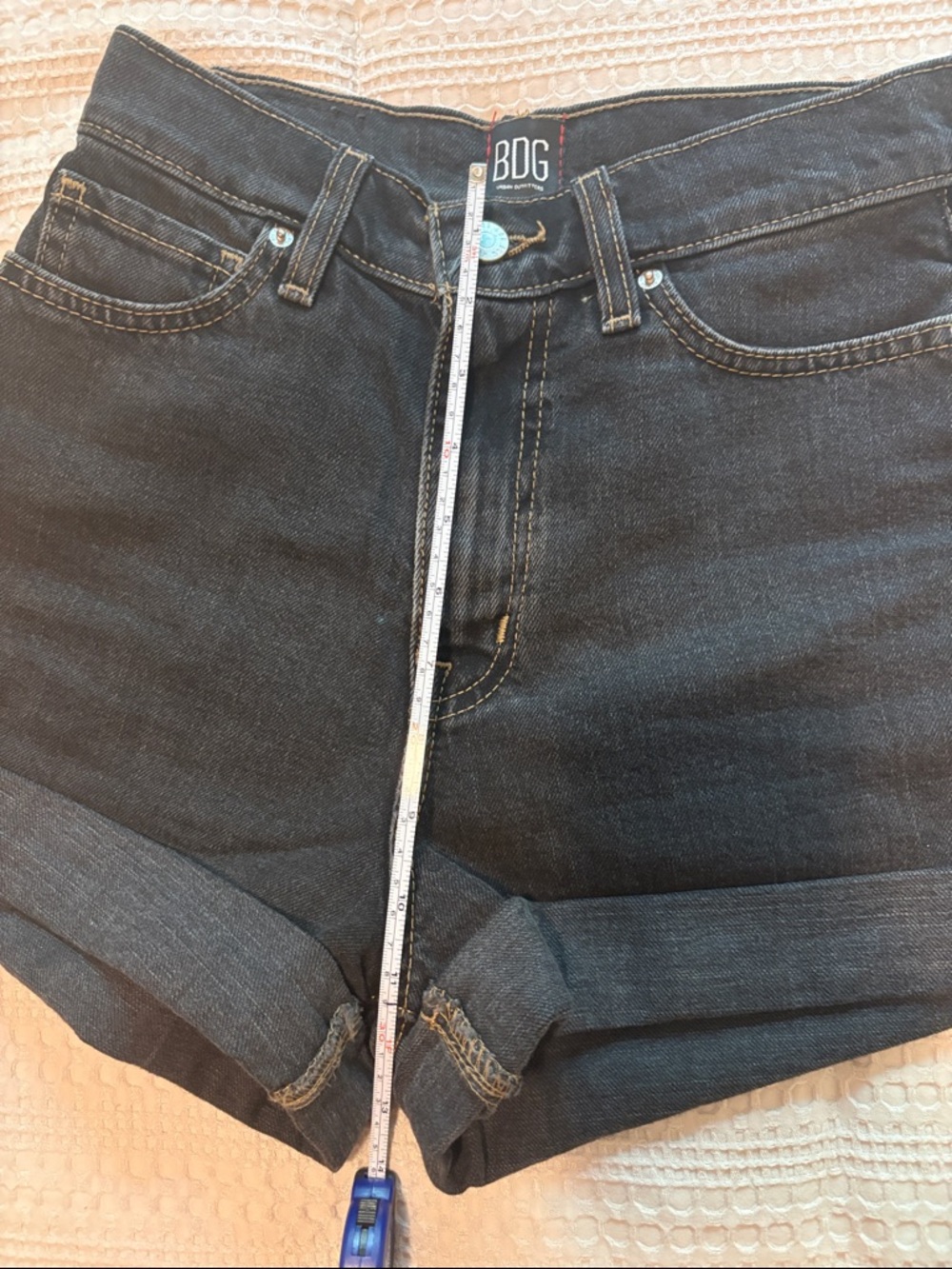 BDG Mom High-Rise Rolled Hem Jean Shorts in Black - Picture 7 of 7